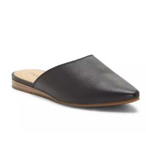 NWOT Bareisha Leather Flat Slides